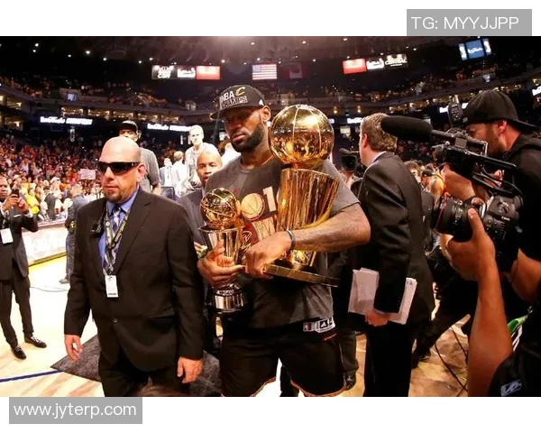 勇士与骑士激战正酣2月16日篮球盛宴即将上演