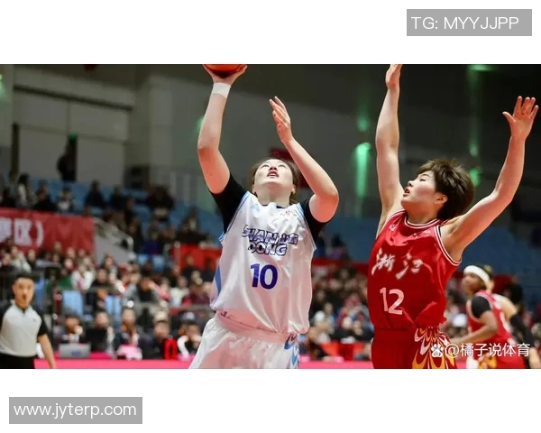 上海女篮与山西女篮激战正酣谁将赢得这场巅峰对决的胜利